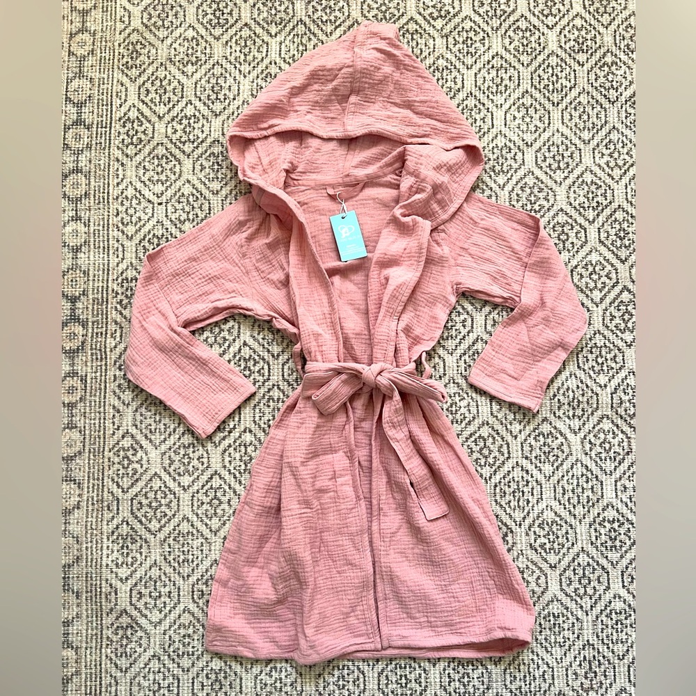 Girls pink bath robe NWT